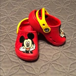 Crocs- Mickey Mouse